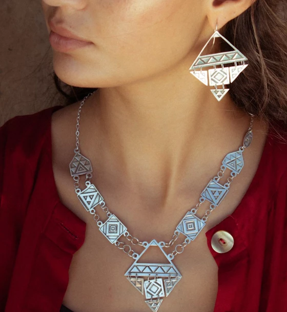Prism of Majesty Necklace