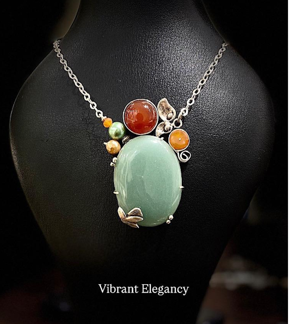 Garden Aroura Necklace 